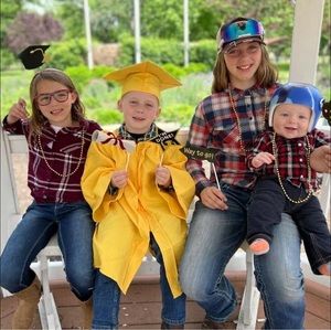 Meet your Posher, Logan